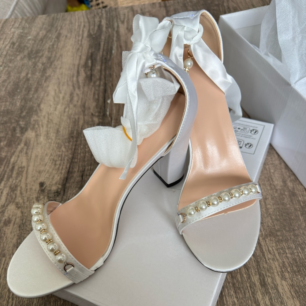 Elegant White Pearl-Embellished Women's Heels